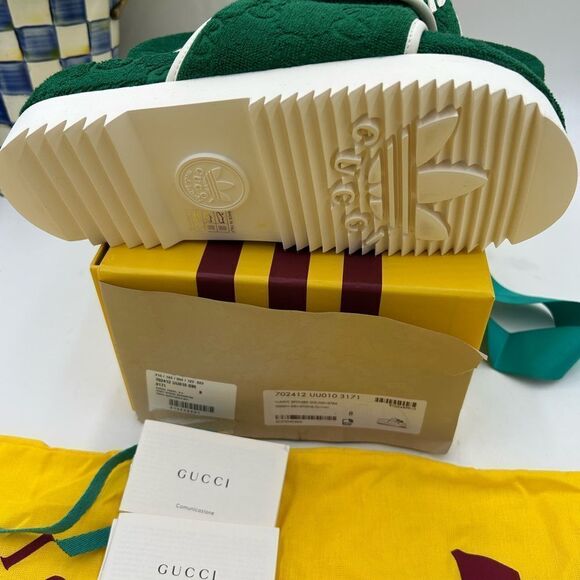 Men’s Gucci, X Adidas monogram Pool slides size 8, made in Italy - Picture 11 of 11